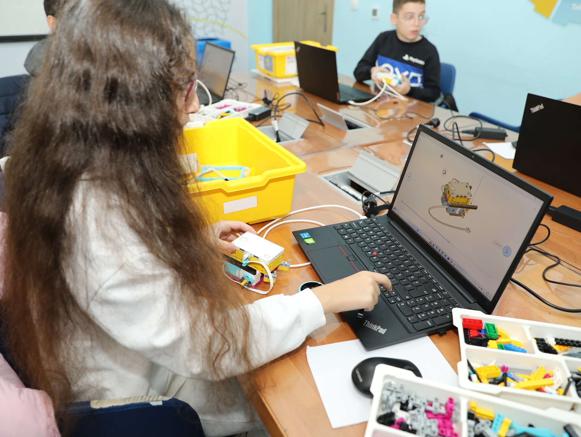 İİİİİİİİİİİİ