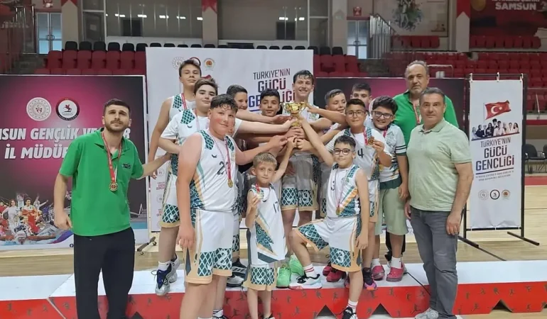 ÇARŞAMBA GENÇLİK SPOR KULÜBÜ U12 BASKETBOL LİGİ’NDE ŞAMPİYON